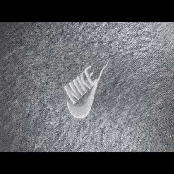 grey nike hoodie - Picture 2 of 3